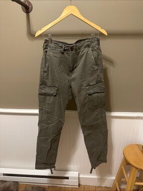 American Eagle Outfitters Olive Green Cargo Pants